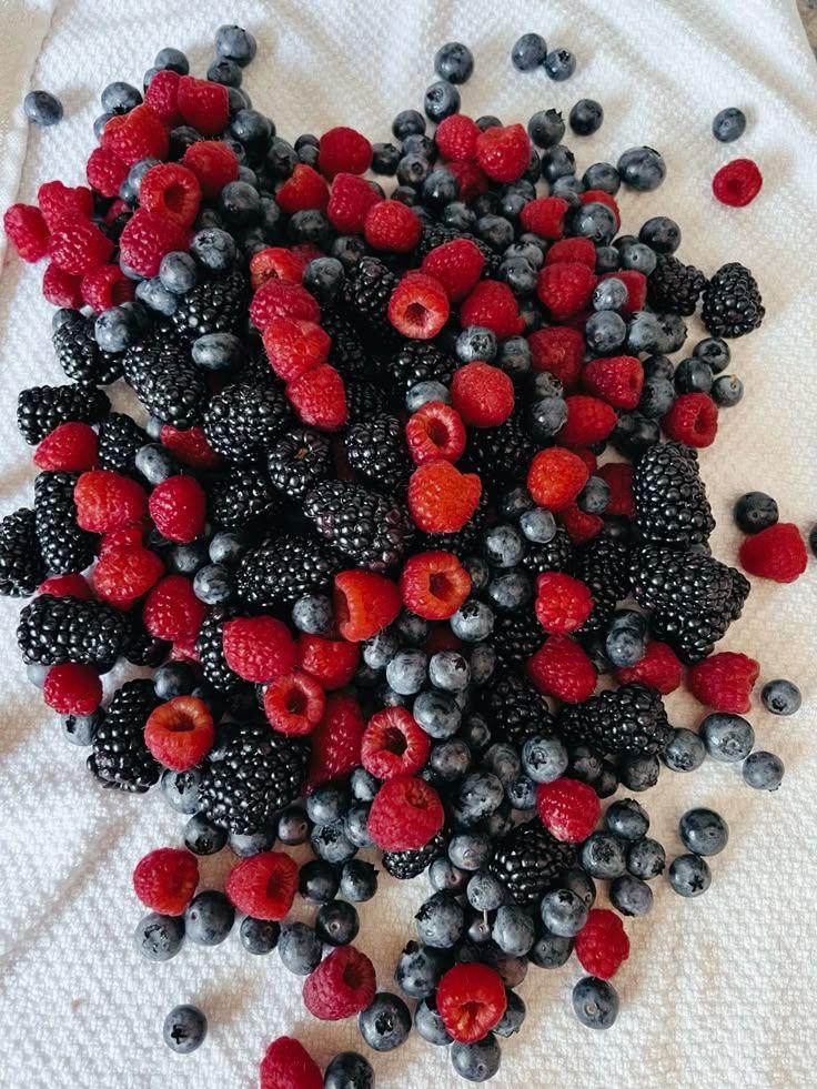 Rustic Berry Patch: Handpicked Freshness